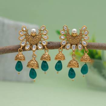 Green color matte gold earrings 1