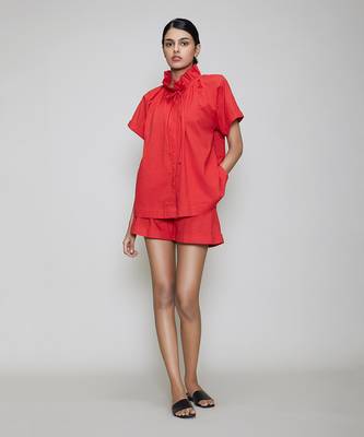 Red tora & shorts set 1
