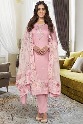 Pink Floral Embroidery Viscose Pakistani Salwar Kameez 1
