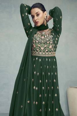 Green Multi Embroidery High Slit Style Palazzo Suit 2