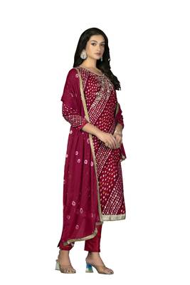 Women's pink hand work with bandhani printed dupatta premium jam cotton dress material 4