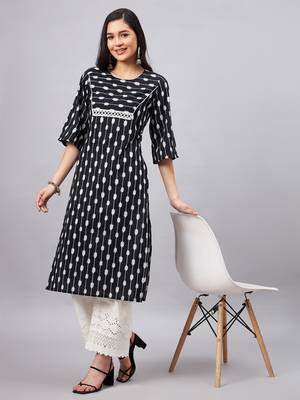 Winered women black ikat print with lace at yoke kurta 1