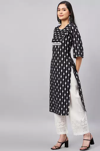 Winered women black ikat print with lace at yoke kurta