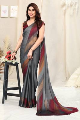 Grey chiffon solid stripe printed border saree with unstitched blouse piece 3