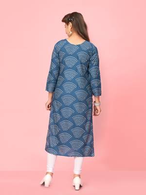 Aarika girls blue-white colour cotton printed kurti legging set 4