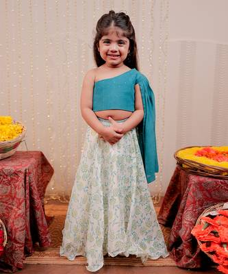 White block printed skirt set 1