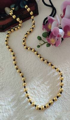 Golden Beaded Necklace 1