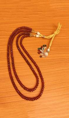 Red necklaces 1