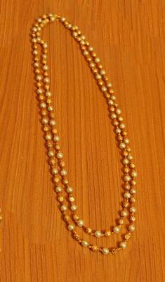 White Pearl Necklaces 1