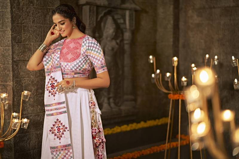 WHITE THREAD EMBROIDERED WITH MIRROR WORK COTTON TRADITIONAL NAVRATRI GARBA FESTIVAL SEMI STITCHED LEHENGA CHOLI