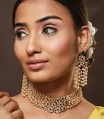 Gold-Plated Green Kundan Studded & Pearl Beaded Multilayered Choker Jewellery Set