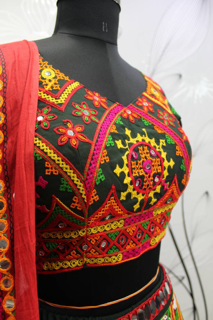 GREEN THREAD EMBROIDERED WITH MIRROR WORK VISCOSE RAYON TRADITIONAL NAVRATRI GARBA FESTIVAL SEMI STITCHED LEHENGA CHOLI