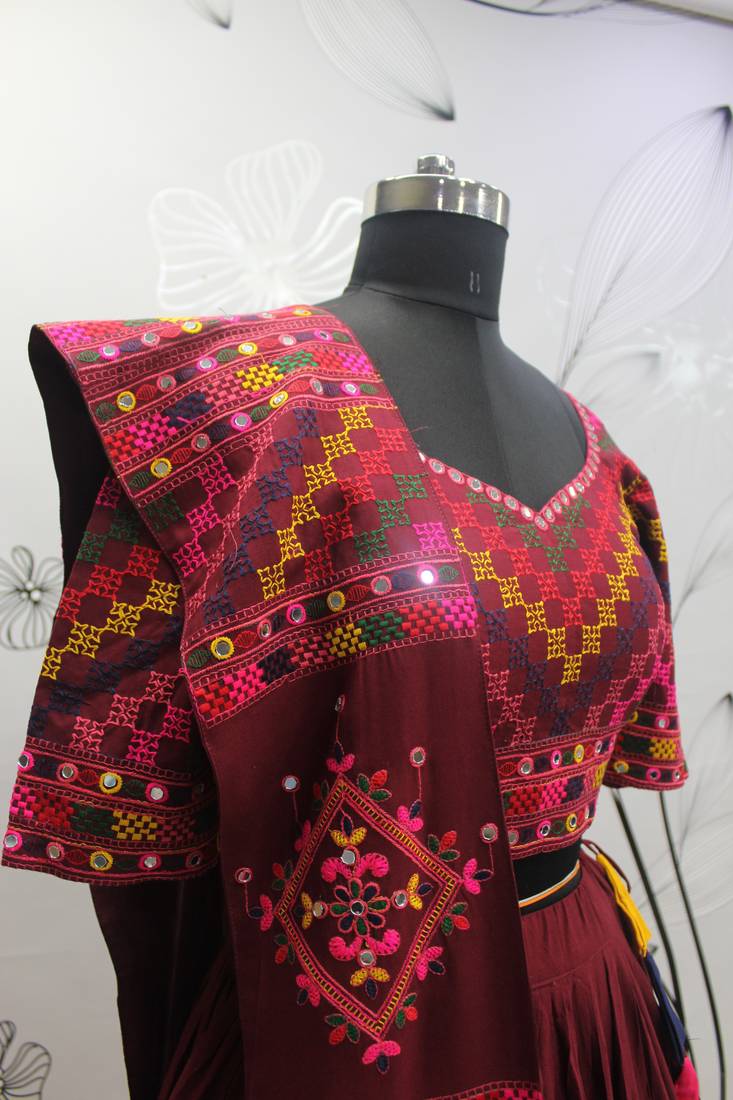 MULTICOLOR THREAD EMBROIDERED WITH MIRROR WORK VISCOSE RAYON TRADITIONAL NAVRATRI 22 METER FLAIR LEHENGA CHOLI