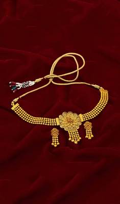 Traditional Gold Plated Floral Choker Necklace Set 2