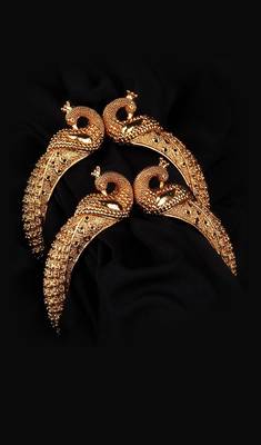 Gold bangles-and-bracelets 1