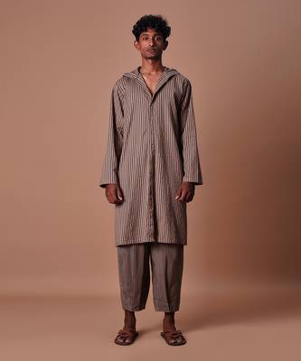 Brown striped trousers 4