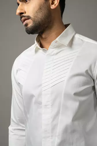 White cross pleated shirt