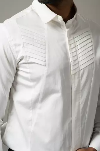 White cross pleated shirt