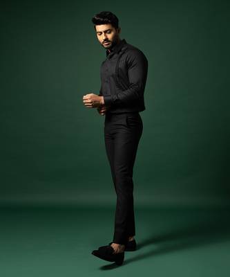 Black side stripes shirt 3