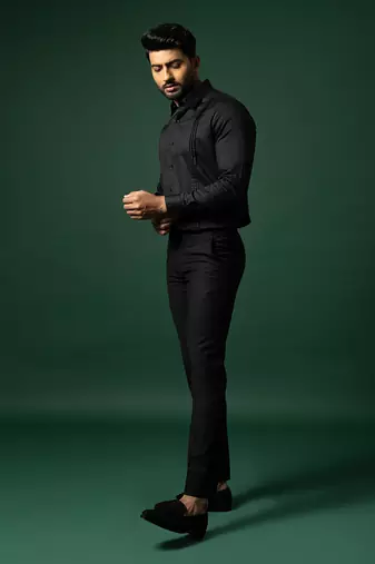 Black side stripes shirt