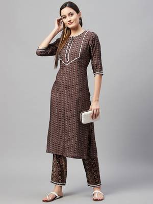 V TRADITION Women Brown  Beige Floral Print Kurta with Trousers 5