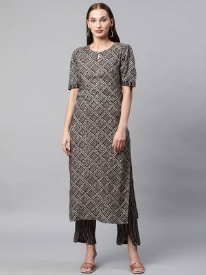 V TRADITION Women Black Printed Kurta with Palazzos 1