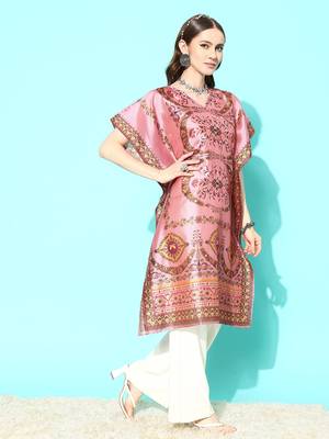 women pink ethnic motifs kaftan kurta 2