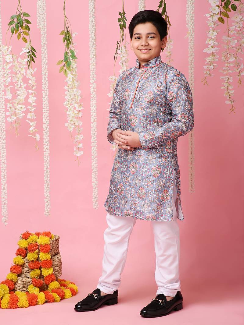 KID1 Nityam sequins silk kurta pyjama