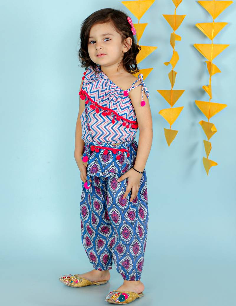 KID1 Sassy Frill top with harem pants and bag