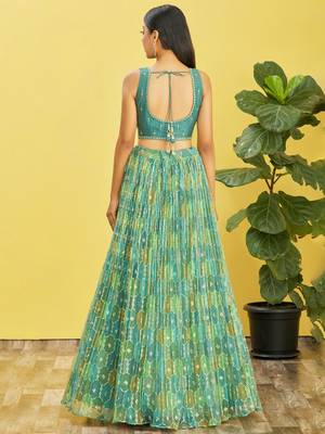 GREEN MIRROR THREAD ZARI SEQUINCE EMBROIDERED ORGANZA BRIDAL WEDDING & PARTY WEAR FESTIVAL SEMI STITCHED LEHENGA 3