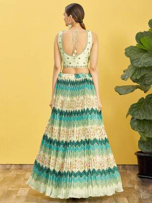 GREEN MIRROR THREAD ZARI SEQUINCE EMBROIDERED ORGANZA BRIDAL WEDDING & PARTY WEAR FESTIVAL SEMI STITCHED LEHENGA 3
