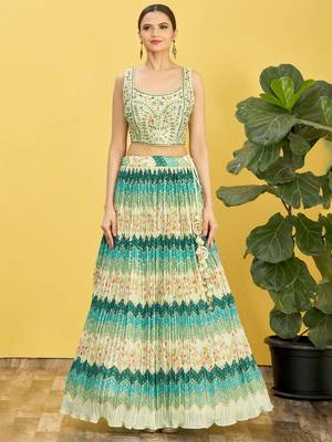 GREEN MIRROR THREAD ZARI SEQUINCE EMBROIDERED ORGANZA BRIDAL WEDDING & PARTY WEAR FESTIVAL SEMI STITCHED LEHENGA 4