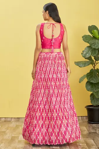 PINK MIRROR THREAD ZARI SEQUINCE EMBROIDERED ORGANZA BRIDAL WEDDING & PARTY WEAR FESTIVAL SEMI STITCHED LEHENGA