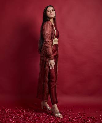 Maroon long shrug jacket set 2
