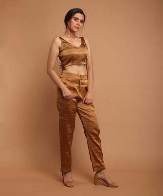 Gold zari crop top with high waist pants 3