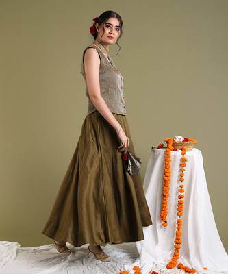 Tabacco brown top in tissue with flared skirt set 3