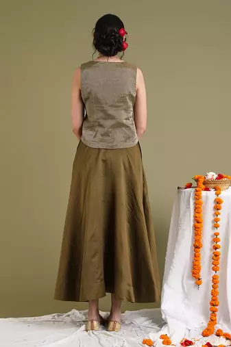 Tabacco brown top in tissue with flared skirt set