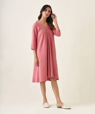 Rose pink flared dress 3
