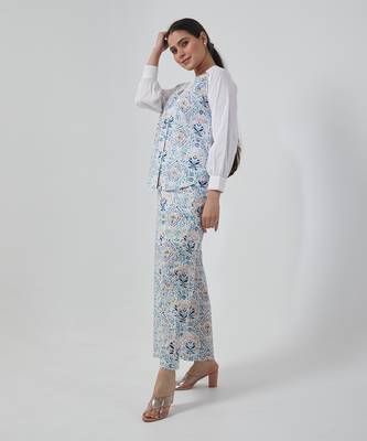 Aqua blue stylized v neck shirt set 3