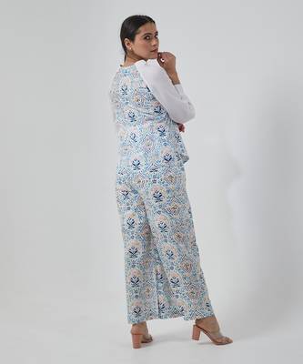 Aqua blue stylized v neck shirt set 4