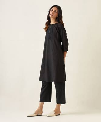 Black cotton a line pin tuck kurta set 1