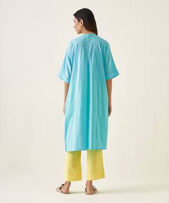 Blue kaftan style embroidered kurta set 2