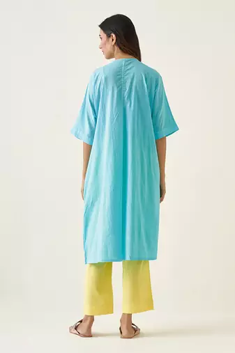 Blue kaftan style embroidered kurta set