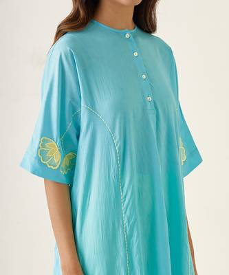 Blue kaftan style embroidered kurta set 3