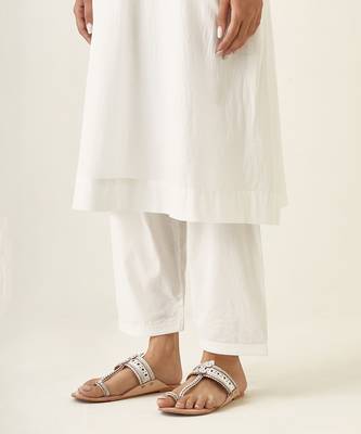 Off white cotton embroidered pin tucks kurta set 5