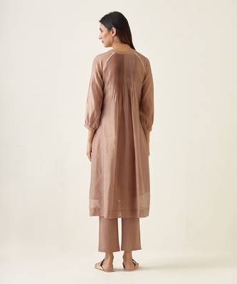 Taupe chanderi raglan sleeve kurta set 5