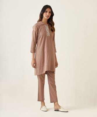 Taupe cotton embroidered kurta set 3