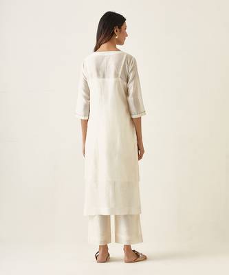 Off white pin tuck embroidered kurta set 4