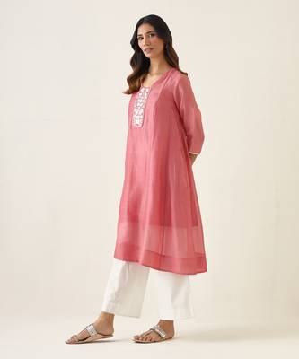 Rose pink embroidered a line chanderi kurta set 2