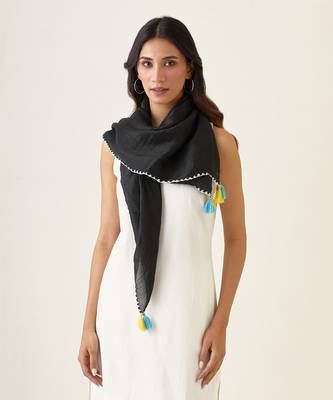 White cotton short kurta set with scarf 3